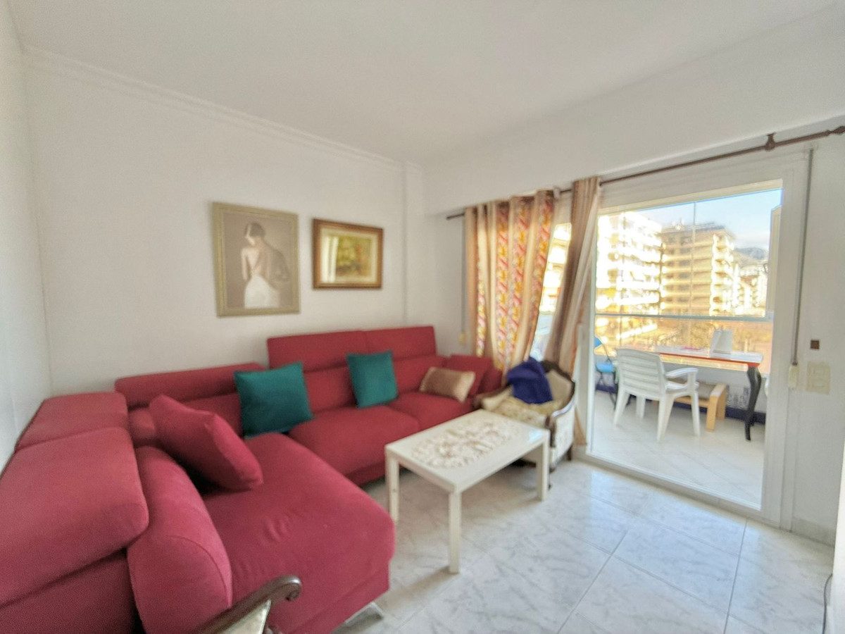 Middle Floor Apartment in Fuengirola, Costa del Sol – 1 beds – 285000 € - photo 6 of 9