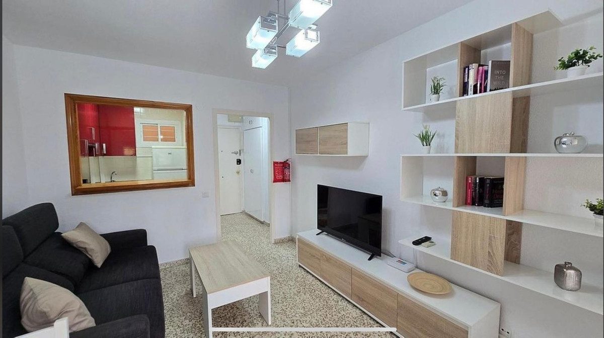 Middle Floor Apartment in Benalmadena, Costa del Sol – 1 beds – 240000 € - photo 5 of 22
