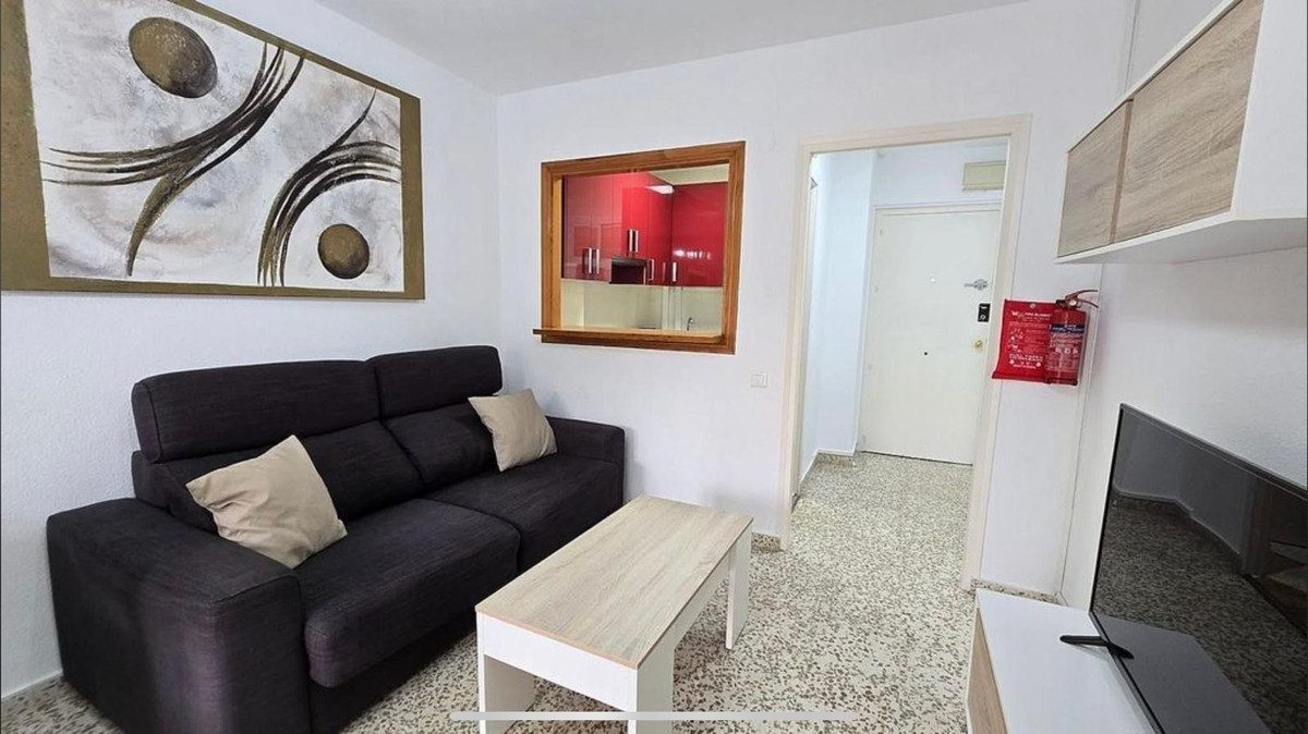 Middle Floor Apartment in Benalmadena, Costa del Sol – 1 beds – 240000 € - photo 10 of 22