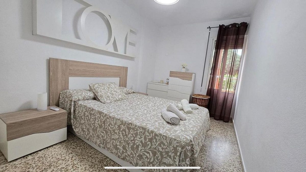 Middle Floor Apartment in Benalmadena, Costa del Sol – 1 beds – 240000 € - photo 18 of 22