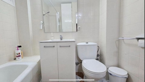 Middle Floor Apartment in Benalmadena, Costa del Sol – 1 beds – 240000 € - photo 21 of 22