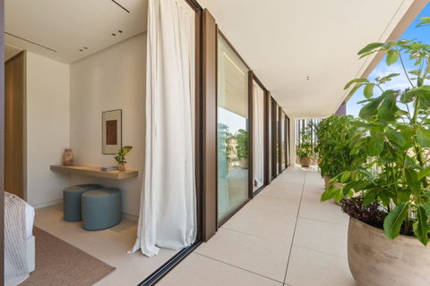 Detached Villa in Marbella, Costa del Sol – 5 beds – 5995000 € - photo 5 of 52