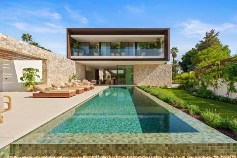 Detached Villa in Marbella, Costa del Sol – 5 beds – 5995000 € - photo 21 of 52