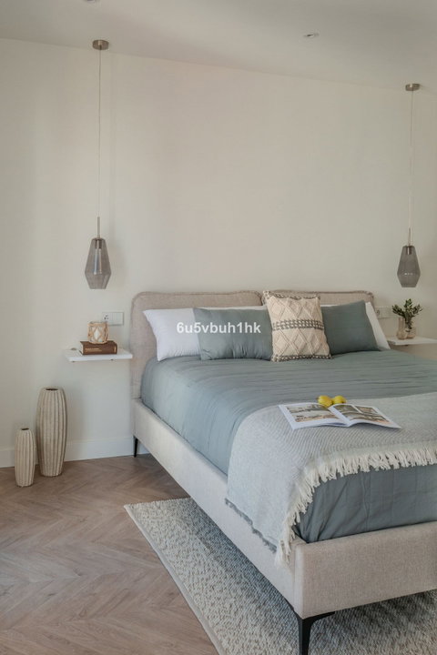 Middle Floor Apartment in Estepona, Costa del Sol – 2 beds – 595000 € - photo 11 of 25