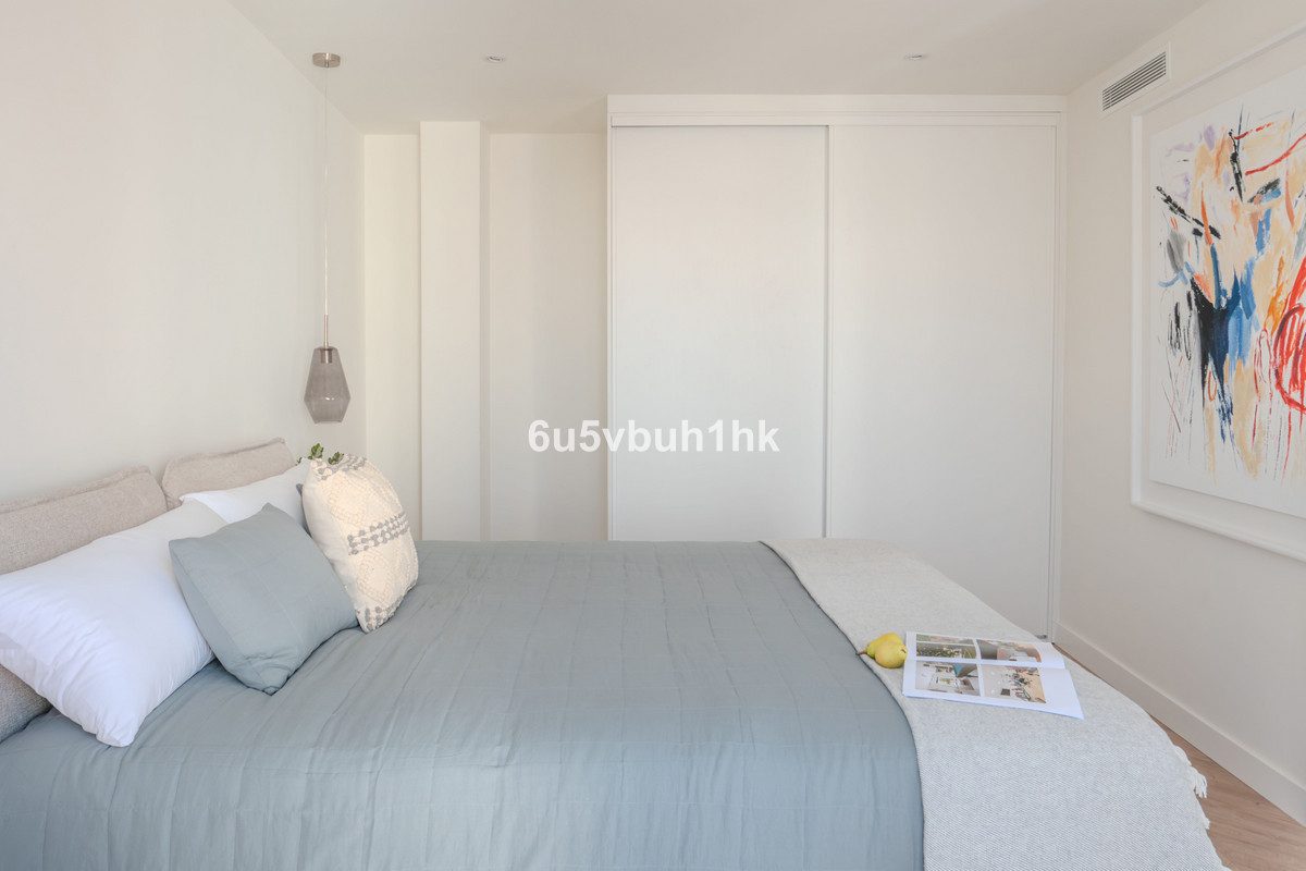 Middle Floor Apartment in Estepona, Costa del Sol – 2 beds – 595000 € - photo 25 of 25