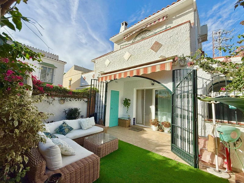 Semi-Detached House in Mijas, Costa del Sol – 2 beds – 425000 €