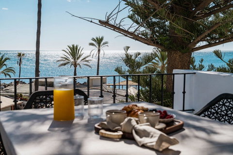 Penthouse Duplex in Marbella, Costa del Sol – 3 beds – 2495000 € - photo 2 of 28