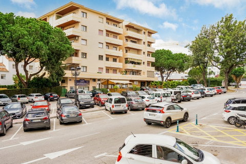 Middle Floor Apartment in Marbella, Costa del Sol – 2 beds – 499000 € - photo 21 of 27