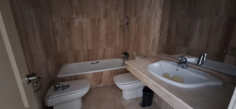 Middle Floor Apartment in Marbella, Costa del Sol – 2 beds – 420000 € - photo 11 of 17