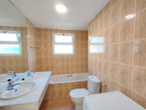 Middle Floor Apartment in Mijas, Costa del Sol – 2 beds – 299000 € - photo 19 of 34