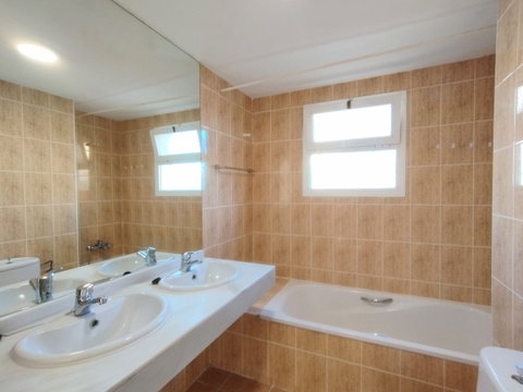 Middle Floor Apartment in Mijas, Costa del Sol – 2 beds – 299000 € - photo 20 of 34