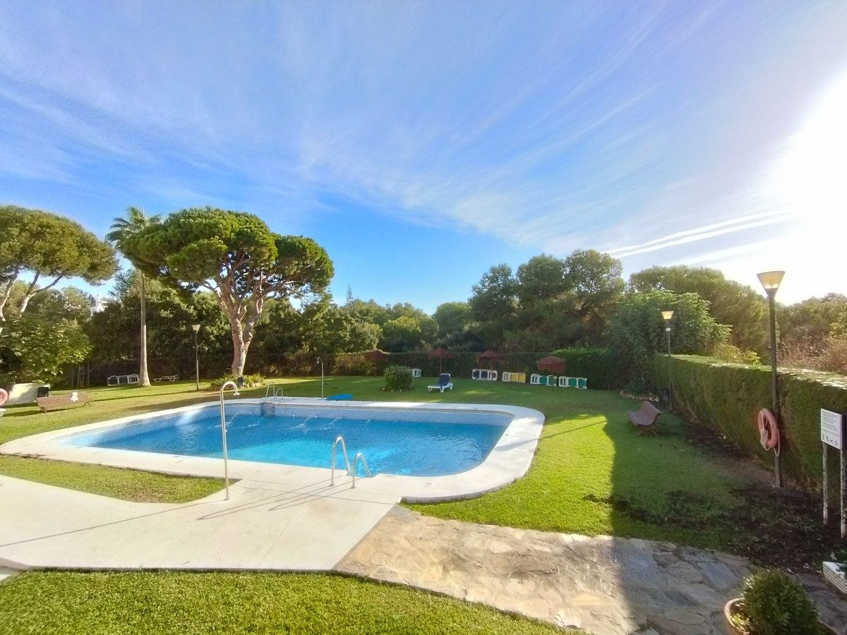 Middle Floor Apartment in Mijas, Costa del Sol – 2 beds – 299000 € - photo 25 of 34