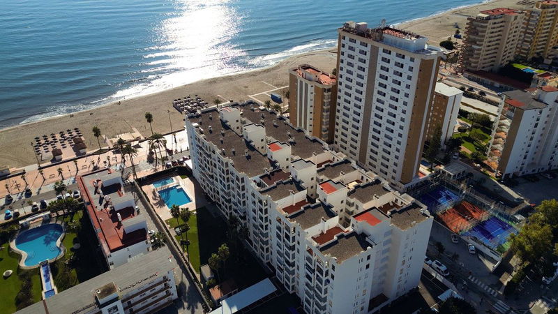 Middle Floor Apartment in Fuengirola, Costa del Sol – 2 beds – 450000 €
