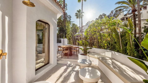 Ground Floor Apartment in Marbella, Costa del Sol – 2 beds – 635000 € - photo 3 of 22