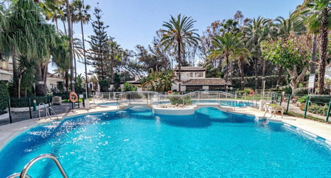 Ground Floor Apartment in Marbella, Costa del Sol – 2 beds – 635000 € - photo 16 of 22