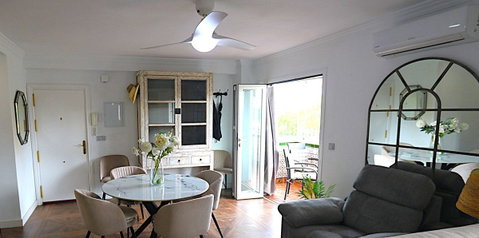 Middle Floor Apartment in Fuengirola, Costa del Sol – 3 beds – 369000 € - photo 3 of 17