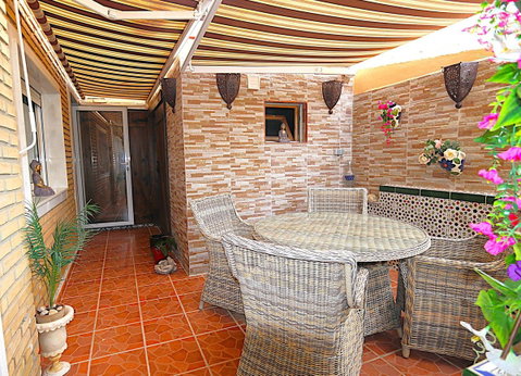 Middle Floor Apartment in Fuengirola, Costa del Sol – 3 beds – 369000 € - photo 6 of 17