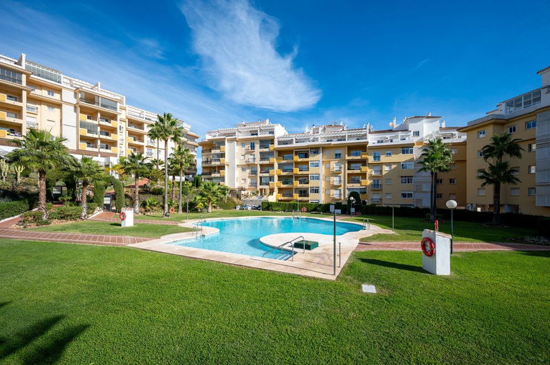 Middle Floor Apartment in Mijas, Costa del Sol – 2 beds – 375000 €