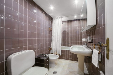 Middle Floor Apartment in Marbella, Costa del Sol – 3 beds – 725000 € - photo 29 of 45