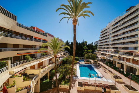 Middle Floor Apartment in Marbella, Costa del Sol – 3 beds – 725000 € - photo 32 of 45