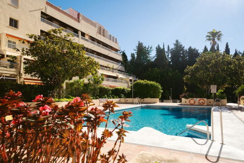 Middle Floor Apartment in Marbella, Costa del Sol – 3 beds – 725000 € - photo 39 of 45