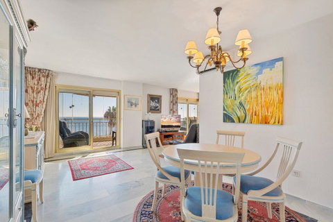Middle Floor Apartment in Torremolinos, Costa del Sol – 3 beds – 695000 € - photo 5 of 27
