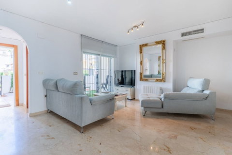 Townhouse in Marbella, Costa del Sol – 3 beds – 850000 € - photo 4 of 33