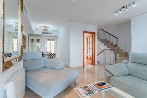 Townhouse in Marbella, Costa del Sol – 3 beds – 850000 € - photo 5 of 33