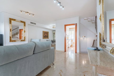 Townhouse in Marbella, Costa del Sol – 3 beds – 850000 € - photo 6 of 33