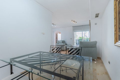 Townhouse in Marbella, Costa del Sol – 3 beds – 850000 € - photo 8 of 33