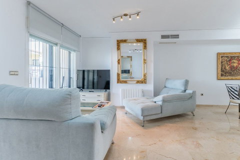 Townhouse in Marbella, Costa del Sol – 3 beds – 850000 € - photo 10 of 33