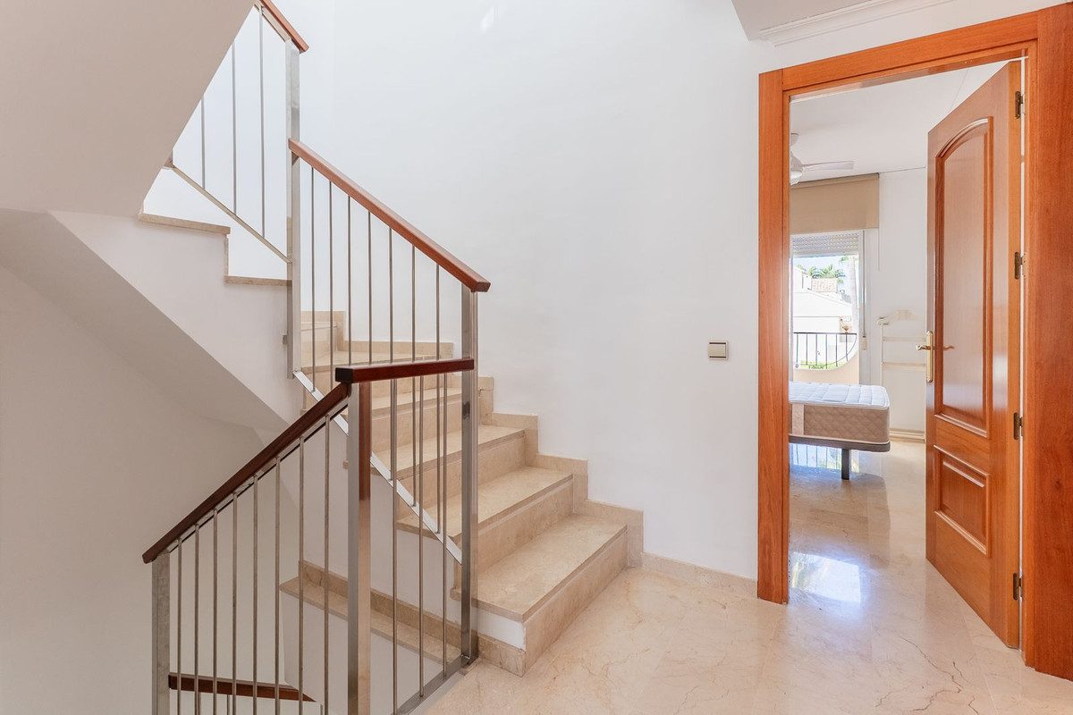 Townhouse in Marbella, Costa del Sol – 3 beds – 850000 € - photo 14 of 33