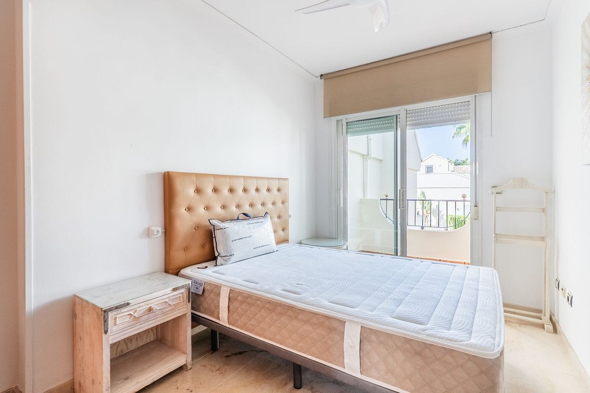 Townhouse in Marbella, Costa del Sol – 3 beds – 850000 € - photo 18 of 33