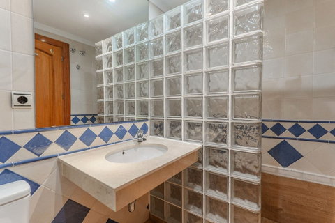 Townhouse in Marbella, Costa del Sol – 3 beds – 850000 € - photo 26 of 33