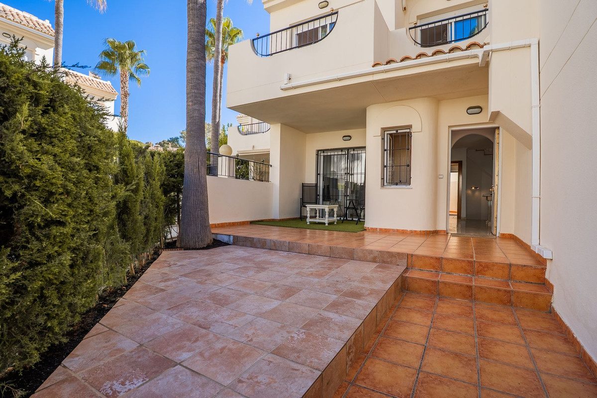 Townhouse in Marbella, Costa del Sol – 3 beds – 850000 € - photo 30 of 33