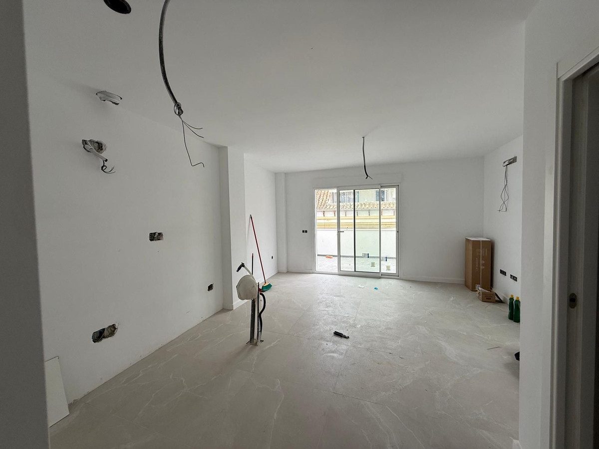 Penthouse in Fuengirola, Costa del Sol – 2 beds – 419000 € - photo 7 of 15