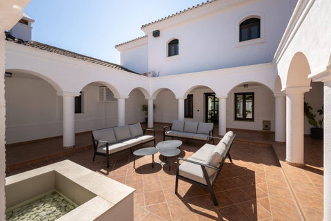 Detached Villa in Marbella, Costa del Sol – 6 beds – 3300000 € - photo 6 of 23