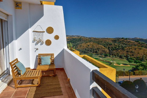Middle Floor Apartment in Mijas, Costa del Sol – 2 beds – 275000 € - photo 3 of 30