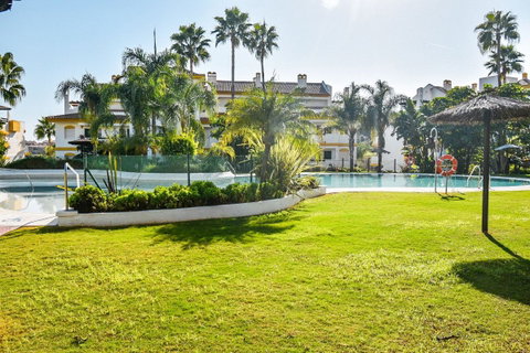 Middle Floor Apartment in Mijas, Costa del Sol – 2 beds – 275000 € - photo 22 of 30