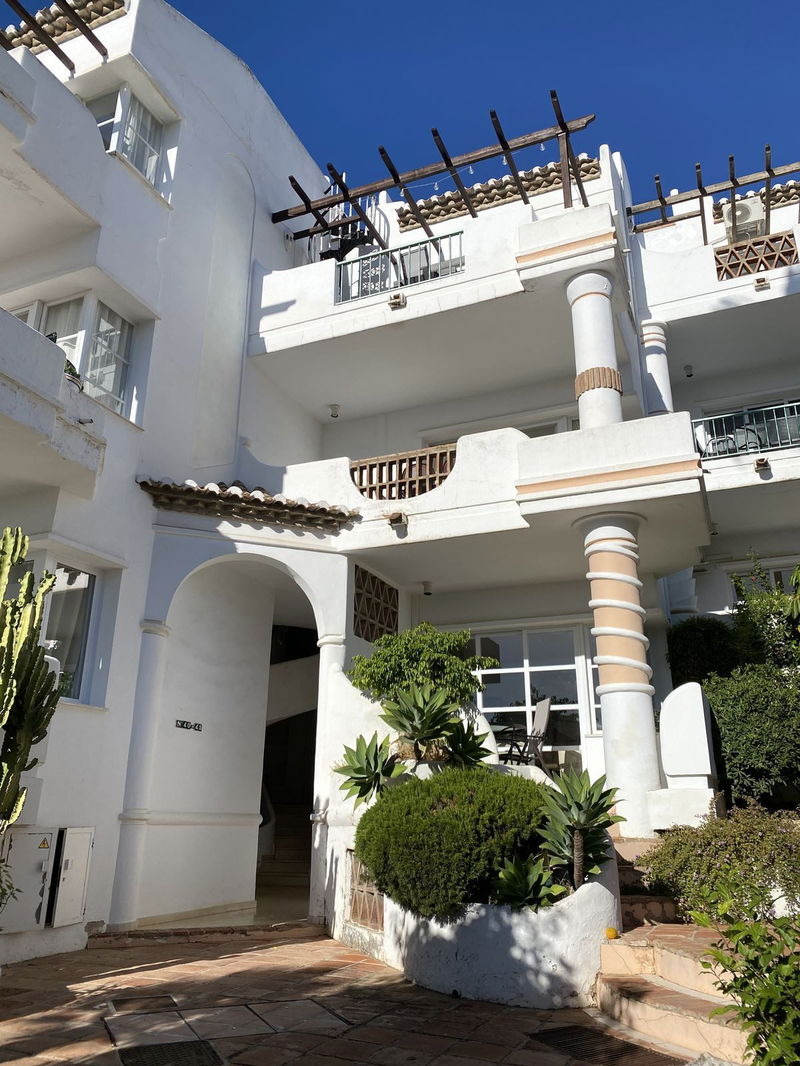 Middle Floor Apartment in Torremolinos, Costa del Sol – 2 beds – 310000 €
