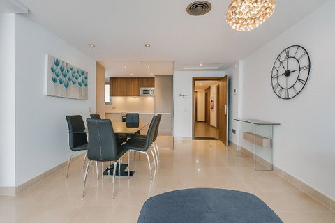 Middle Floor Apartment in Marbella, Costa del Sol – 3 beds – 649000 € - photo 2 of 20