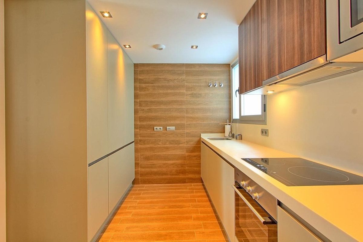 Middle Floor Apartment in Marbella, Costa del Sol – 3 beds – 649000 € - photo 6 of 20