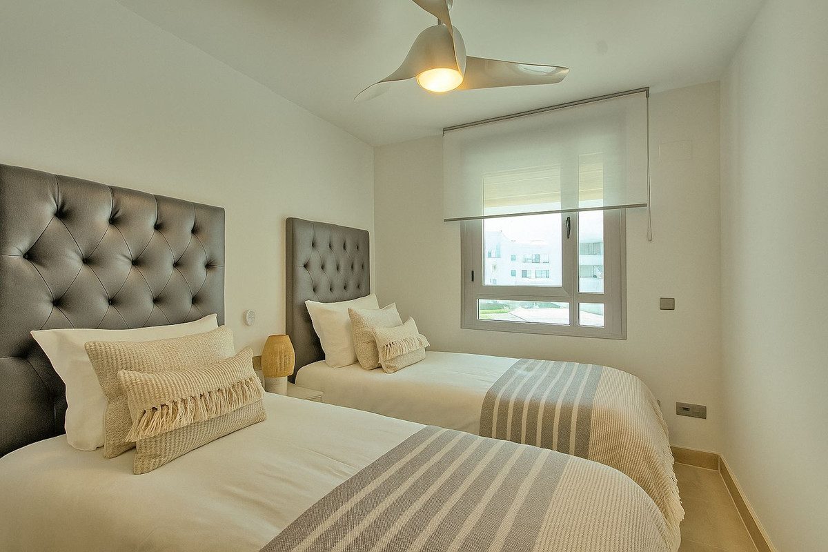 Middle Floor Apartment in Marbella, Costa del Sol – 3 beds – 649000 € - photo 11 of 20
