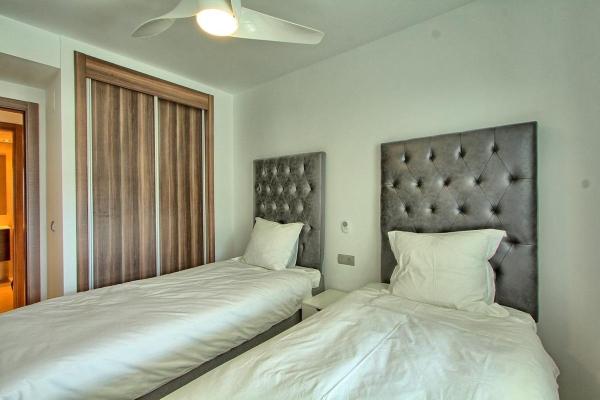 Middle Floor Apartment in Marbella, Costa del Sol – 3 beds – 649000 € - photo 12 of 20