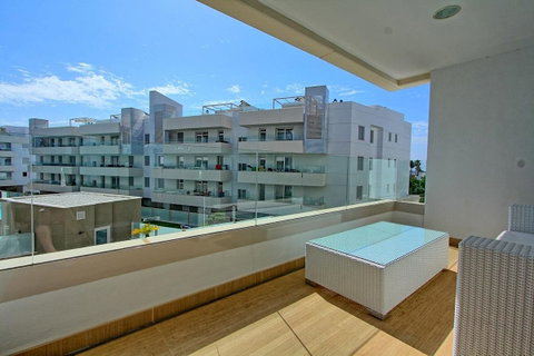 Middle Floor Apartment in Marbella, Costa del Sol – 3 beds – 649000 € - photo 16 of 20