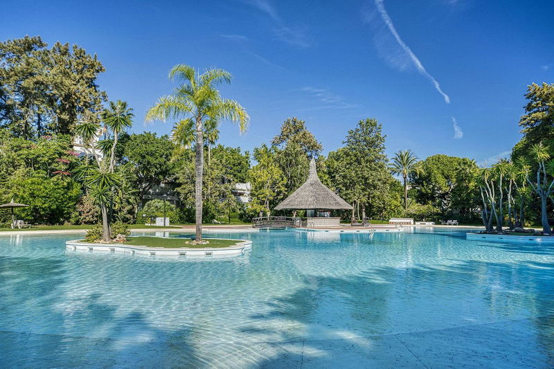 Penthouse Duplex in Marbella, Costa del Sol – 4 beds – 1598000 €