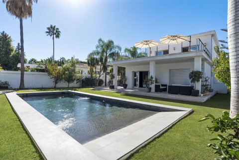 Detached Villa in Marbella, Costa del Sol – 4 beds – 3450000 € - photo 18 of 58