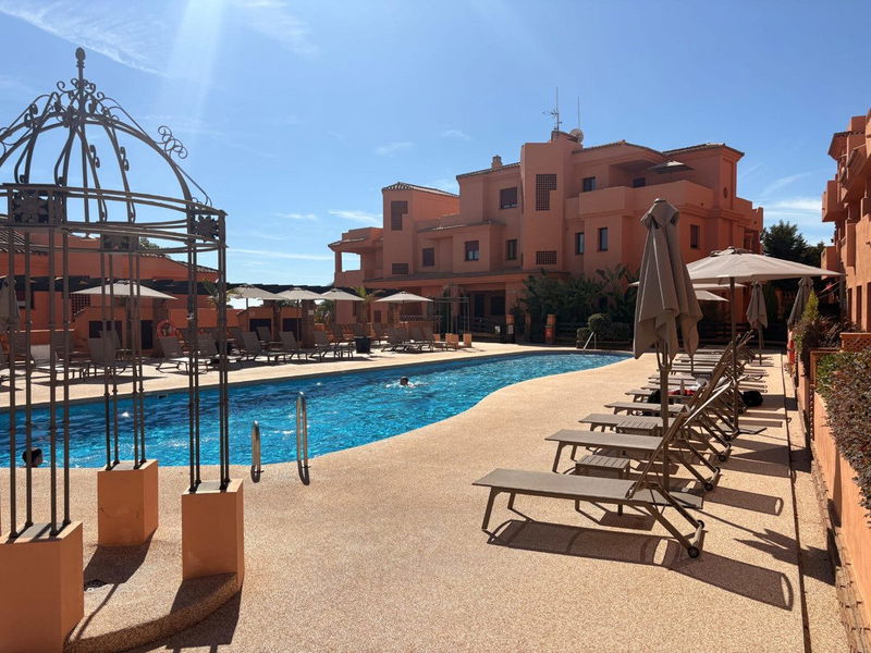 Middle Floor Apartment in Benahavís, Costa del Sol – 1 beds – 250000 €