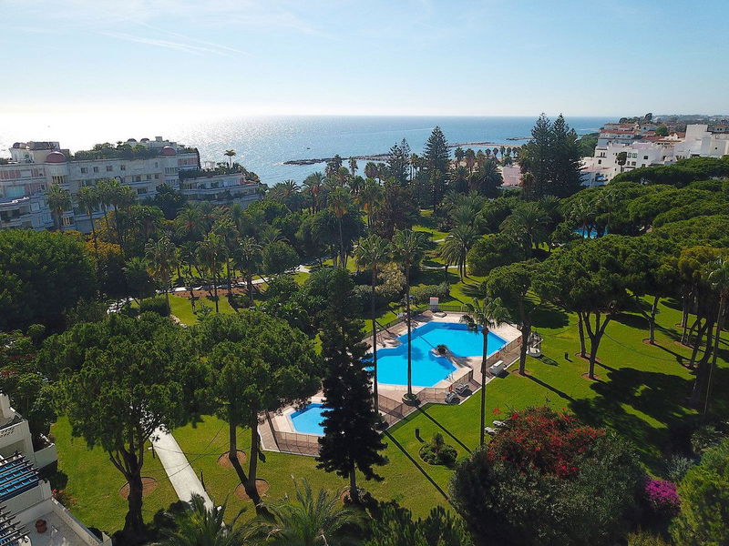 Middle Floor Apartment in Marbella, Costa del Sol – 3 beds – 1500000 €