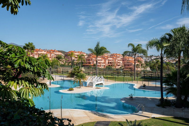 Middle Floor Apartment in Mijas, Costa del Sol – 2 beds – 499000 €